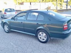 Usado 2000 Skoda Octavia Sedan | € 1.500