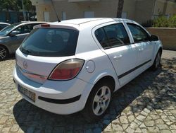 Usado 2006 Opel Astra Sedan | € 3.500 (Preço justo)