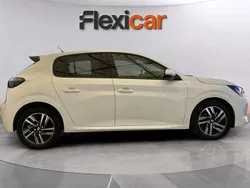 Branco Usado 2021 Peugeot 208 Allure Citadino | € 15.490 (Bom preço)