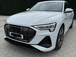 Branco Usado 2022 Audi e-tron SUV | € 45.000 (Preço elevado)