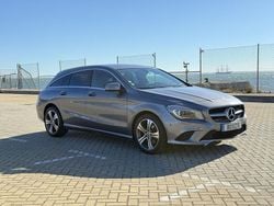 Cinza Usado 2015 Mercedes CLA200 Shooting Brake Carrinha | € 18.900
