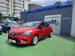 Vermelho Usado 2016 Renault Clio IV LIMITED Citadino | € 8.990 (Bom preço)