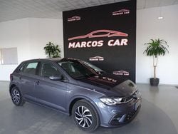 Cinzento (metalizado) Usado 2022 VW Polo Life | € 18.400 (Preço elevado)