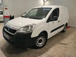 Branco Usado 2018 Peugeot Partner Premium Monovolume | € 14.400 (Preço justo)