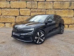 Preto Usado 2023 Renault Mégane Techno SUV | € 32.950 (Preço justo)