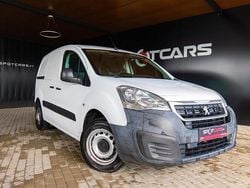 Branco Usado 2017 Peugeot Partner Van | € 9.990 (Bom preço)