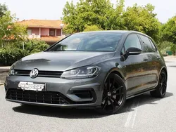 Cinzento Usado 2019 VW Golf VII R Citadino | € 34.000