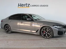 Cinza Usado 2022 BMW 530 Sedan | € 46.990 (Preço justo)