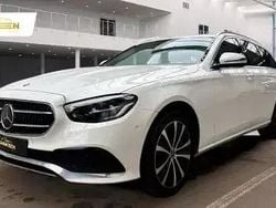 Branco Usado 2022 Mercedes E300 Avantgarde Carrinha | € 41.990 (Preço justo)