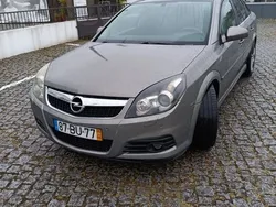 Usado 2006 Opel Vectra GTS Sedan | € 3.900