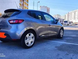 Cinzento Usado 2016 Renault Clio IV Citadino | € 10.000 (Preço justo)