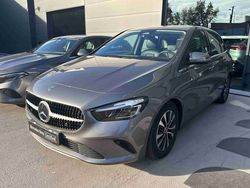 Cinzento Usado 2024 Mercedes B180 Monovolume | € 40.900 (Caro)