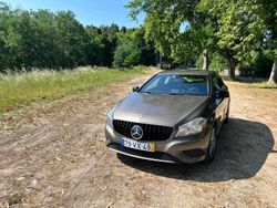 Outra Usado 2014 Mercedes 180 Sedan | € 12.500