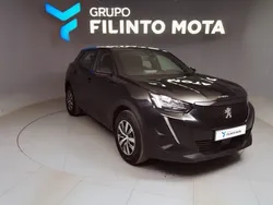 Preto Usado 2023 Peugeot 2008 Active SUV | € 18.660 (Preço justo)