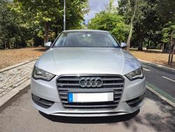 Cinzento Usado 2013 Audi A3 Citadino | € 9.900 (Super Preço)