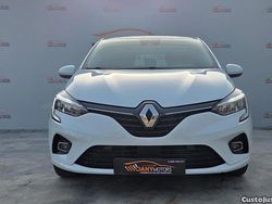 Branco Usado 2020 Renault Clio V Experience Citadino | € 13.900 (Preço justo)