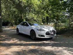 Branco Usado 2016 Tesla Model S Sedan | € 30.000 (Preço justo)