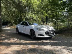 Branco Usado 2016 Tesla Model S Sedan | € 30.000 (Preço justo)