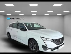 Branco Usado 2024 Peugeot 308 Active Carrinha | € 23.950 (Bom preço)