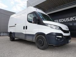 Branco Usado 2017 Iveco Daily | € 15.000