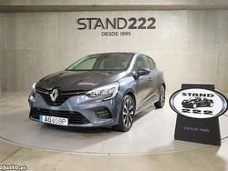Cinza Usado 2021 Renault Clio V Intens Citadino | € 14.950 (Preço justo)