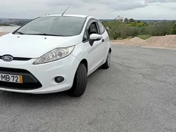 Branco Usado 2011 Ford Fiesta Citadino | € 2.600 (Super Preço)