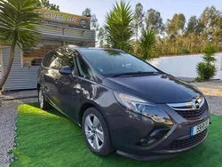 Cinza Usado 2016 Opel Zafira Executive Monovolume | € 13.000