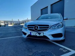 Cinzento Usado 2015 Mercedes E300 Sedan | € 23.499 (Caro)