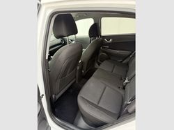 Branco Usado 2023 Hyundai Kauai Premium SUV | € 19.900 (Preço justo)