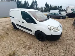 Branco Usado 2009 Peugeot Partner Monovolume | € 4.999 (Preço justo)