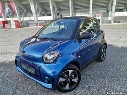 Azul Usado 2021 Smart ForTwo Electric Drive Passion | € 11.450 (Bom preço)