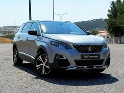 Cinza Usado 2020 Peugeot 5008 GT-line Monovolume | € 25.900 (Preço justo)