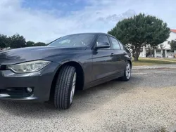 Cinzento Usado 2013 BMW 318 Sedan | € 10.000 (Super Preço)