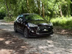 Vermelho Usado 2014 DS Automobiles DS3 Chic Citadino | € 10.990