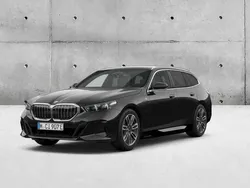 Preto sapphire metalizada Novo 2024 BMW 530e Comfort Edition Carrinha | € 83.050 (Caro)