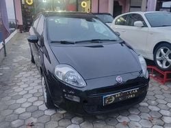 Preto Usado 2016 Fiat Punto Lounge Citadino | € 6.500 (Preço justo)