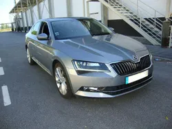 Usado 2015 Skoda Superb Style Sedan | € 10.900