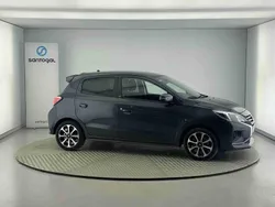 Cinzento Usado 2024 Mitsubishi Space Star | € 14.990 (Preço justo)