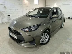 Verde Usado 2021 Toyota Yaris Comfort | € 14.700 (Preço justo)