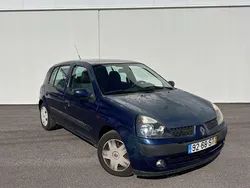 Usado 2001 Renault Clio II Sedan | € 1.750