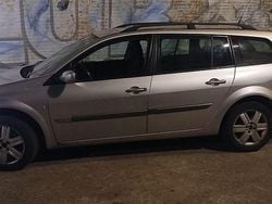 Usado 2005 Renault Mégane II Sedan | € 1.850 (Preço justo)