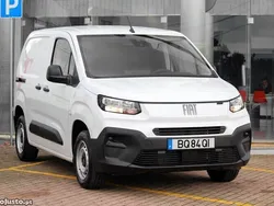 Branco Usado 2025 Fiat Doblò Monovolume | € 21.990 (Preço justo)