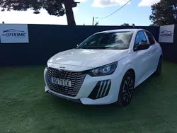 Branco Novo 2024 Peugeot e-208 GT-line Citadino | € 29.990 (Preço justo)