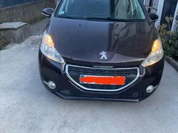Usado 2013 Peugeot 208 Active Citadino | € 6.990 (Preço justo)