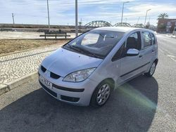 Usado 2004 Mitsubishi Colt Invite Sedan | € 3.000 (Bom preço)