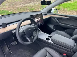 Usado 2024 Tesla Model Y SUV | € 35.990