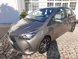 Cinzento Usado 2020 Toyota Yaris Citadino | € 13.950