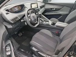 Preto Usado 2020 Peugeot 5008 Monovolume | € 24.499 (Preço justo)