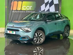 Azul Usado 2023 Citroën e-C4 Feel Sedan | € 23.250 (Bom preço)