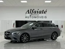 Cinzento Usado 2016 Mercedes CLA200 Shooting Brake Urban Carrinha | € 20.890 (Preço justo)